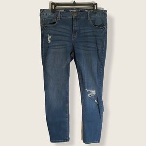 Ripped Knee Dark Wash Skinny Jeans